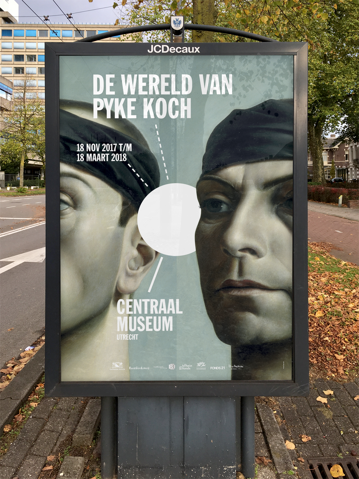 Campagnebeeld en abri voor het Centraal Museum Utrecht